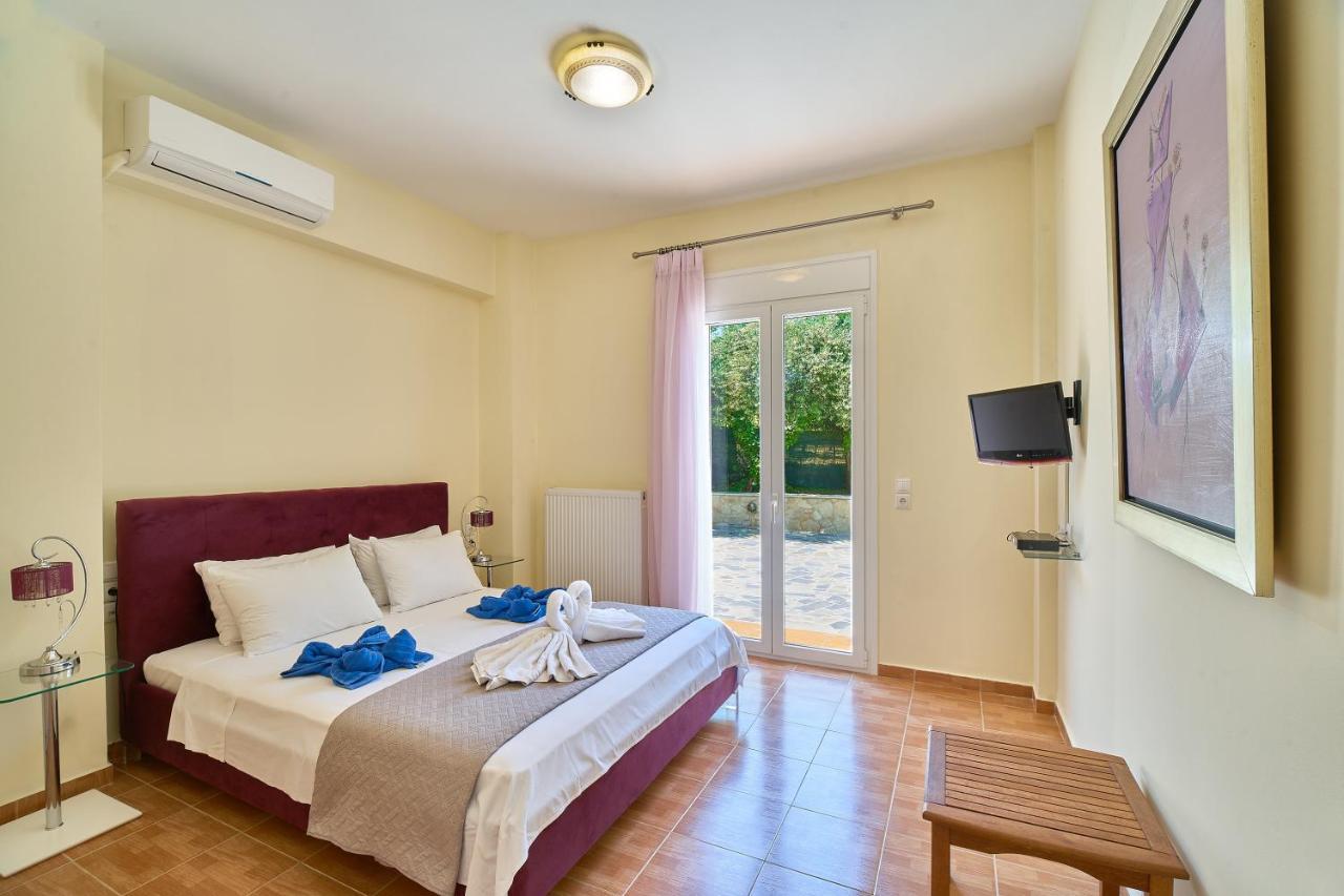Villa Moma Palio Gerani Buitenkant foto